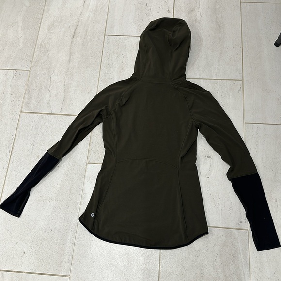Lululemon rulu long sleeve hoodie size 6 excellent used condition - Picture 2 of 7